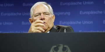 Το SPD κατηγορεί τον Σόιμπλε για συγκάλυψη υπόθεσης φορολογικής κατασκοπείας