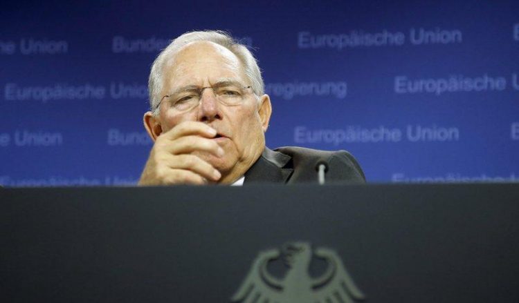 Το SPD κατηγορεί τον Σόιμπλε για συγκάλυψη υπόθεσης φορολογικής κατασκοπείας