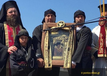 Икона Панагии Сумелы, покровительницы греков Понта, находится в Пирее (фото, видео)