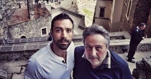  Σάκης Τανιμανίδης: Γύρισε όλη τη γη αλλά ένα ταξίδι ξεχώρισε! Αυτό στις ρίζες του, στον Πόντο - Τα γενέθλια, η Μπόμπα και οι δίδυμες κόρες του 