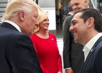 Το σύντομο τετ α τετ Τσίπρα-Τραμπ στις Βρυξέλλες