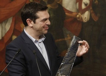 Τσίπρας: Ίσως βάλω και γραβάτα
