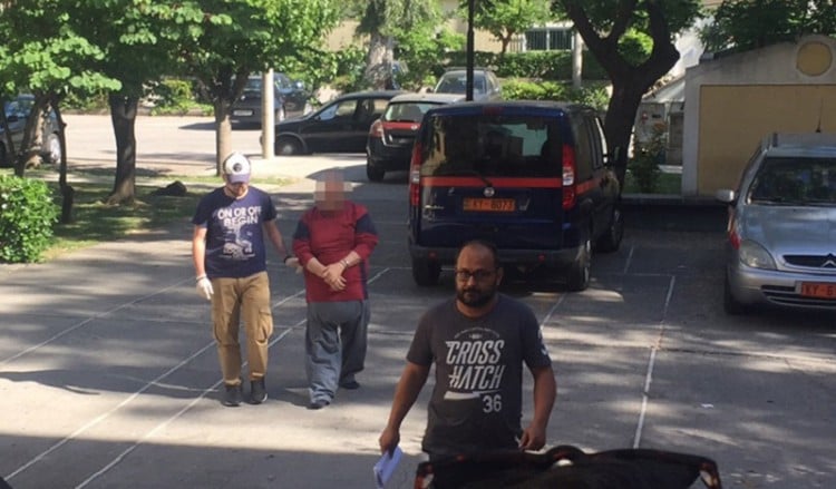 Το ανατριχιαστικό σκηνικό του βασανισμού της 22χρονης στη Δάφνη
