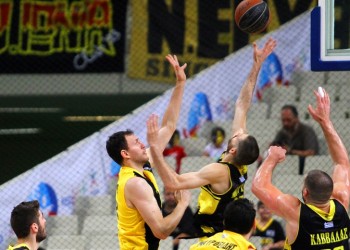Basket League: Τρίτη με «σκούπα» η ΑΕΚ