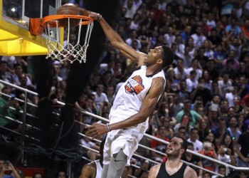 Aνθρωπιά και θέαμα νίκησαν στο Antetokounbros Event