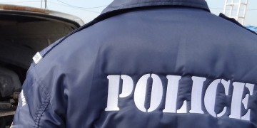 Σε διαθεσιμότητα αστυνομικός επειδή πυροβόλησε έπειτα από διαπληκτισμό με οδηγό στον Χολαργό