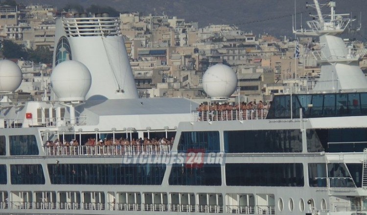 Σάλος με το ροζ κρουαζιερόπλοιο που σάλπαρε για Κυκλάδες