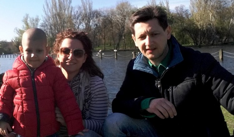 Ο μικρός Βαγγέλης λέει «ευχαριστώ» σε όλη την Ελλάδα (βίντεο)