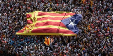 Το δημοψήφισμα για την ανεξαρτησία της Καταλονίας διχάζει την Ισπανία