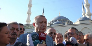 Λιποθύμησε ο Ερντογάν μέσα σε τζαμί