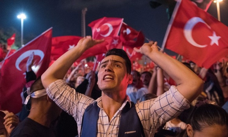 Η τουρκική κυβέρνηση γνώριζε, αλλά «απέτυχε» να σταματήσει το πραξικόπημα