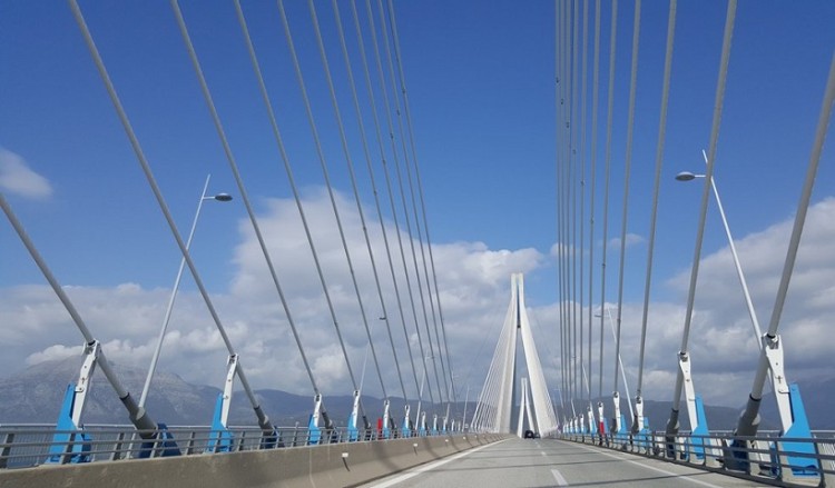 Κινητοποίηση κατά της ανεργίας στη γέφυρα Ρίου-Αντιρρίου