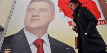 Μαλλιά-κουβάρια Ιβάνοφ-Ζάεφ για τη συμφωνία για το Σκοπιανό