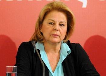 Λούκα Κατσέλη: Τα capital controls θα μπορούσαν να αρθούν και σήμερα