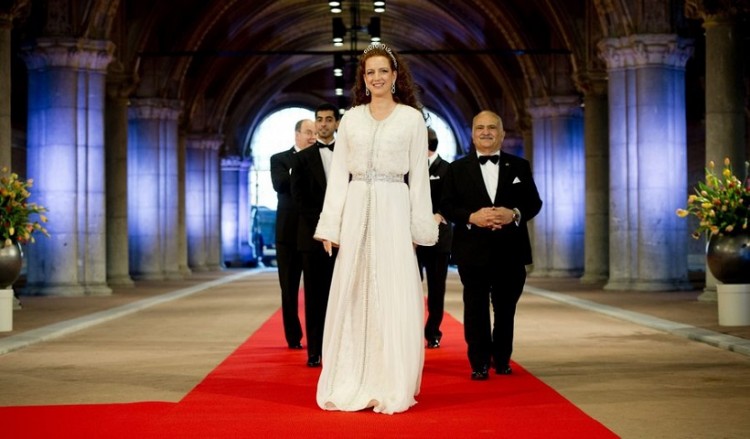 Η βασίλισσα του Μαρόκου αγόρασε βίλα 3,8 εκατ. ευρώ στην Τζια