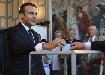 Exit poll: Από 355 έως 425 έδρες ο Μακρόν