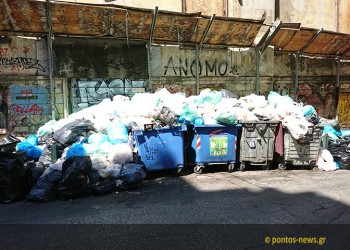 Σε κλοιό σκουπιδιών η Αθήνα, χάος και στα πιο τουριστικά σημεία