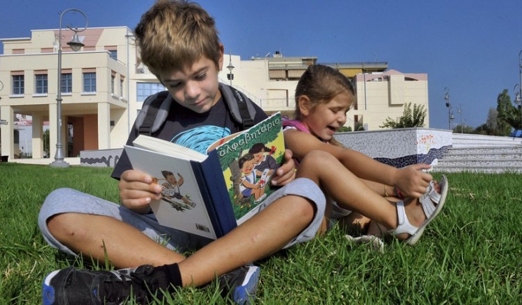Εισαγωγή στην ποντιακή διάλεκτο και Ιστορία του Πόντου στα παιδιά του Ποντιακού Συλλόγου Πτολεμαΐδας