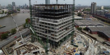 Ελεγχόμενη έκρηξη κοντά στη νέα πρεσβεία των ΗΠΑ στο Λονδίνο