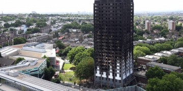 Στους 30 οι νεκροί από την πυρκαγιά στο Λονδίνο – Άγνωστο πόσοι αγνοούνται