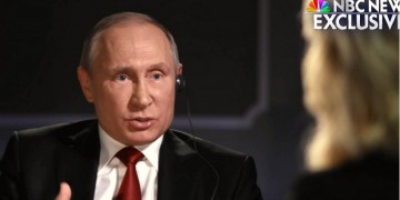 Πούτιν για τις επαφές με Φλιν: Στην πραγματικότητα ούτε καν του μίλησα