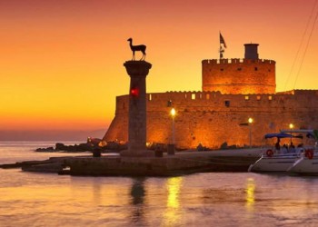 Σενάρια για νέο πραξικόπημα στην Τουρκία από τη... Ρόδο