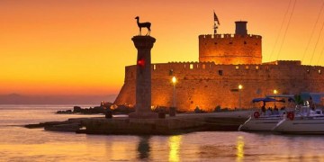 Σενάρια για νέο πραξικόπημα στην Τουρκία από τη... Ρόδο