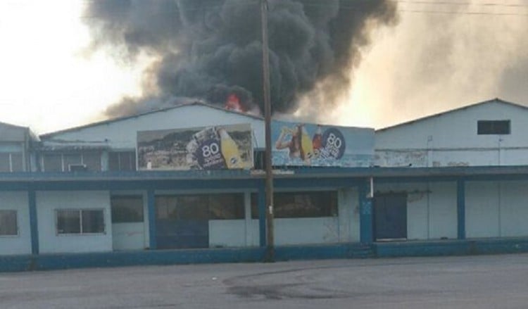 Φωτιά σε βιομηχανία αναψυκτικών στις Σέρρες