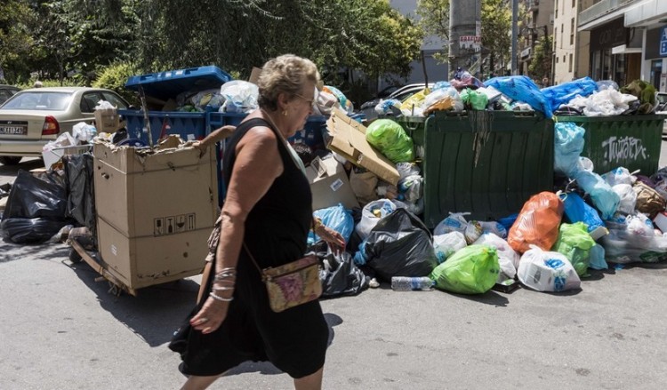 Ποινικές ευθύνες για τα σκουπίδια στη Θεσσαλονίκη αναζητά ο εισαγγελέας
