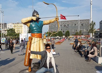 Kιτσαρία και μεγαλομανές νεοτουρκομπαρόκ στο Ταξίμ