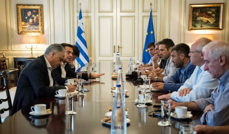 Η πρόταση της κυβέρνησης στην ΠΟΕ-ΟΤA – Προς εκτόνωση το μέτωπο των σκουπιδιών