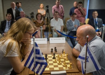 Η Σταυρούλα Τσολακίδου εντυπωσίασε σε μια διαφορετική παρτίδα σκάκι