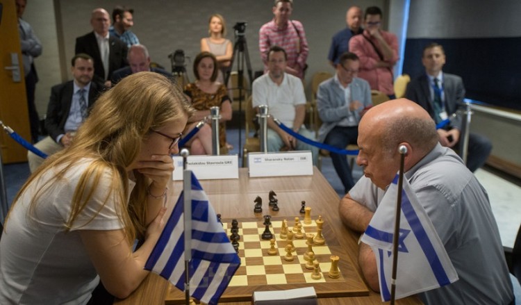Η Σταυρούλα Τσολακίδου εντυπωσίασε σε μια διαφορετική παρτίδα σκάκι