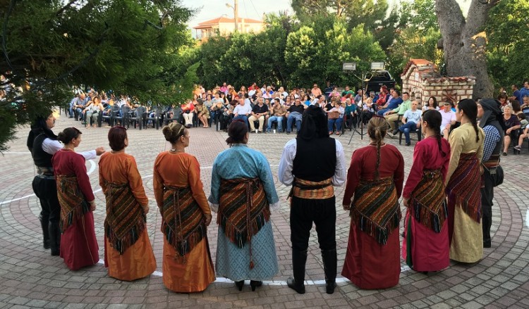 Οι «Κομνηνοί» Εύβοιας έφεραν τον Πόντο στο 3ο Φεστιβάλ Παραδοσιακών Χορών του Δήμου Διρφύων-Μεσσαπίων (φωτο, βίντεο)