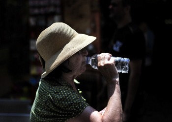 Καιρός: Παραμένει η ζέστη σήμερα, πού θα βρέξει
