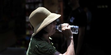 Καιρός: Παραμένει η ζέστη σήμερα, πού θα βρέξει