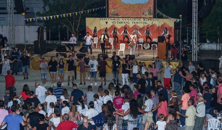 «Βούλιαξε» ο Κορινός από τον κόσμο στο πολιτιστικό τριήμερο του «Εύξεινου Πόντου» (φωτο, βίντεο)
