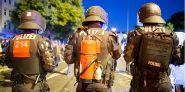 G20: Νέες συγκρούσεις μεταξύ διαδηλωτών και αστυνομίας