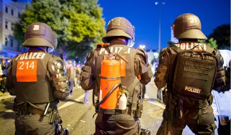 G20: Νέες συγκρούσεις μεταξύ διαδηλωτών και αστυνομίας