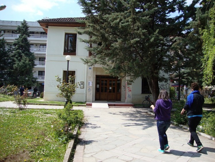 Θησαυρούς του Πόντου και της Μικράς Ασίας κρύβει η νέα βιβλιοθήκη του Ποντιακού Συλλόγου Πτολεμαΐδας