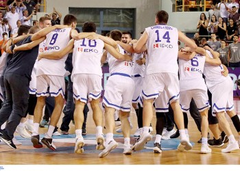Ο Όμιλος ΕΛΠΕ και η ΕΚΟ συγχαίρουν τα χρυσά παιδιά της Εθνικής Νέων