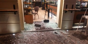 Σοβαρά επεισόδια στο Σύνταγμα στην πορεία συμπαράστασης στην Ηριάννα