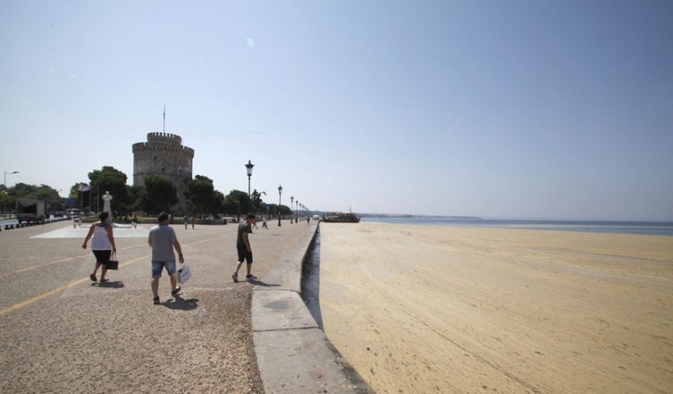 Ειδικός εξοπλισμός για τη μείωση του φυτοπλαγκτόν στον Θερμαϊκό