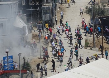 Μόρια: Κατεστάλη η εξέγερση – Πέντε αστυνομικοί τραυματισμένοι