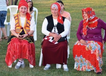 Τη γιορτή των παρχαριών γιόρτασαν οι Πόντιοι στη Ραιδεστό της Αν. Θράκης (φωτο)