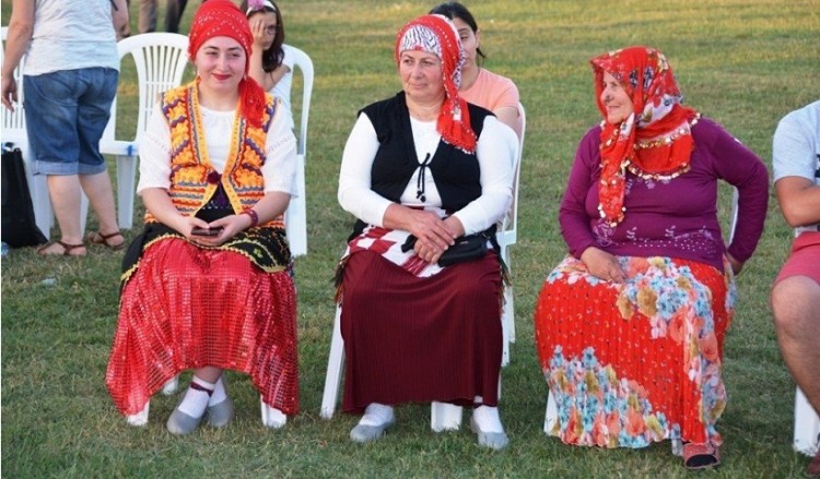 Τη γιορτή των παρχαριών γιόρτασαν οι Πόντιοι στη Ραιδεστό της Αν. Θράκης (φωτο)