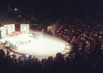 Έσπασε τα ταμεία η ποντιακή παράσταση «Φέγγος ολημέρα»