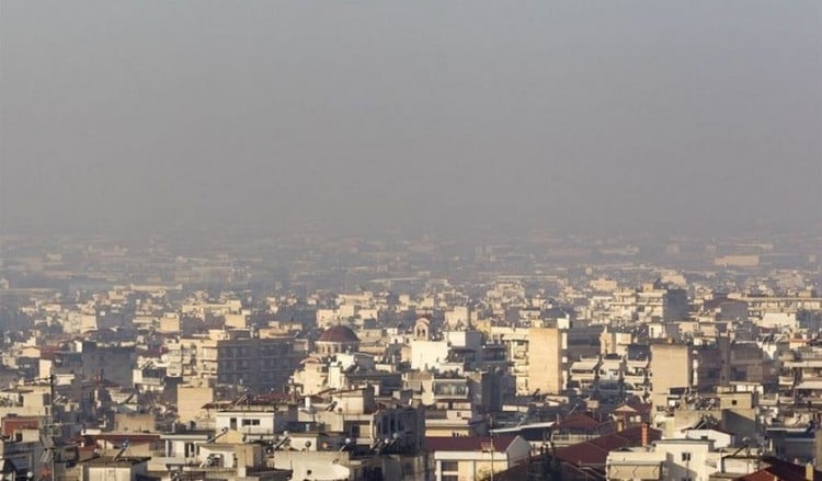 Ξεκινά σήμερα επιστημονική διερεύνηση των επιπτώσεων της πυρκαγιάς στο εργοστάσιο πλαστικών στη Μεταμόρφωση