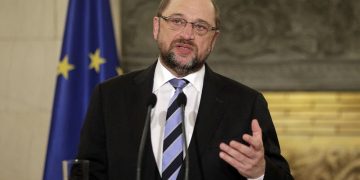 Μάρτιν Σουλτς: Ο Σόιμπλε φταίει για την φτώχεια στην Ελλάδα