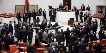 Τρεις μήνες παράταση της κατάστασης έκτακτης ανάγκης στην Τουρκία ζητά η κυβέρνηση